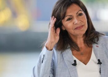 Prefeita de Paris reafirma vai nadar no Rio Sena em junho