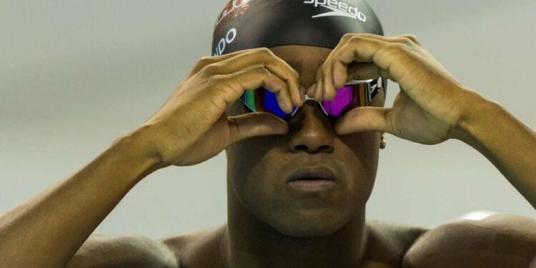 Joshua Liendo 50.06 novo recorde canadense 100m borboleta