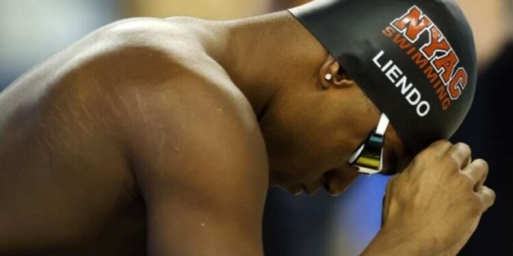 Joshua Liendo bate recorde canadense e fica muito perto dos 49 segundos nos 100m borboleta