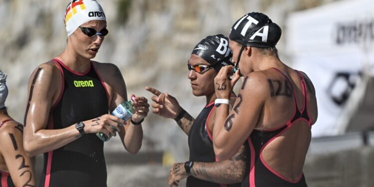 Ana Marcela Cunha fica em quarto na Copa Len de Águas Abertas