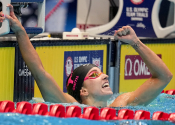 Regan Smith bater o recorde mundial dos 100m costas do dia 4 da seletiva americana