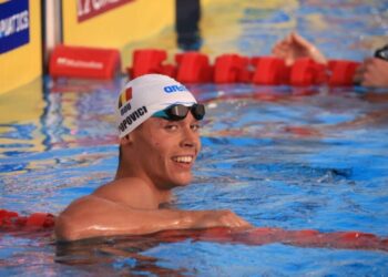 David Popovici vence 100m livre com terceiro melhor tempo da história 46.88
