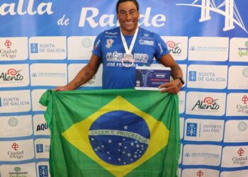 José Ferreira vai ao pódio em prova internacional de águas abertas