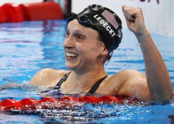 Katie Ledecky 30 vezes abaixo da barreira dos 4 minutos nos 400m livre