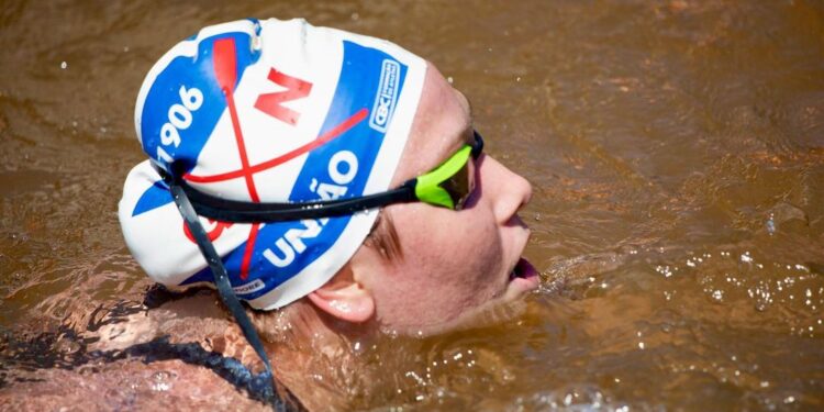 Cibele Jungblut vence duas provas no Brasileiro de Águas Abertas