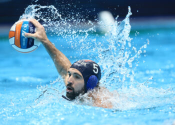 Itália bate Montenegro nos pênaltis após empate de 8 a 8