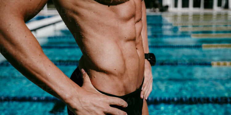 Por que nadadores devem fortalecer o abdômen?