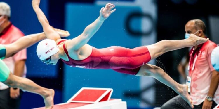Maggie Macneil, a campeã de tudo dos 100 borboleta anuncia aposentadoria aos 24 anos