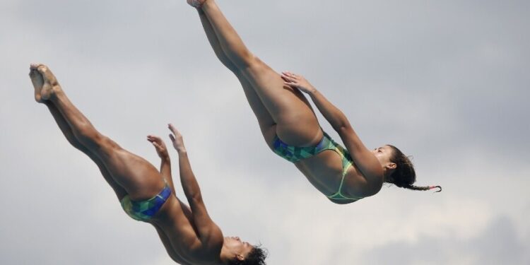 Anna Lúcia Santos e Rafael Max conquistam primeira medalha de ouro do Brasil no Sul-Americano