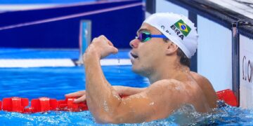 Brasil chega a 25 medalhas e bate recorde em Paris
