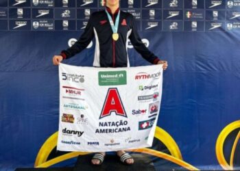 Lucas Dé bate recorde brasileiro de categoria 400m livre na curta 3:53.78