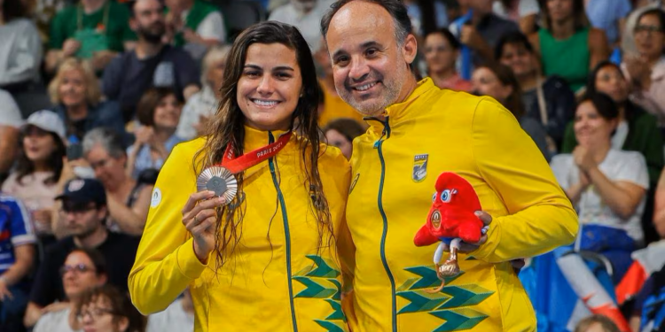 Mariana Gesteira Ribeiro e Mayara Petzold levam bronze em Paris