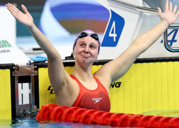 Evgenia Chikunnova vai seguir no calendário russo não quer nadar como atleta neutra, pelo menos por agora