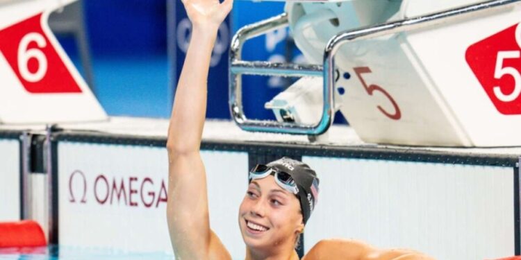 Gretchen Walsh quebra um recorde mundial e 3 recordes americanos de piscina Curta em um dia
