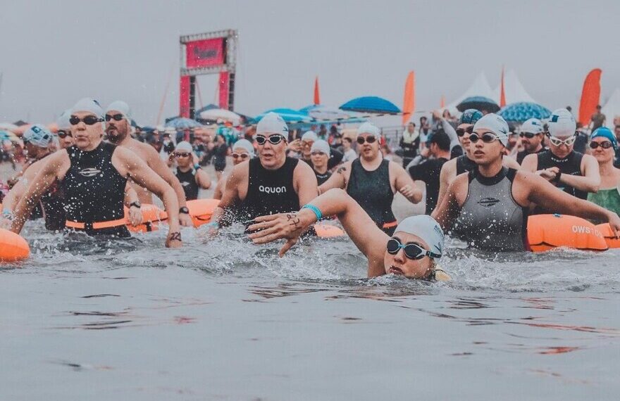 Lucas Moreira e Ana Carolina Morelli vencem o Desafio Aquamundo em Caraguá