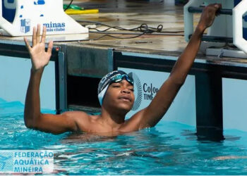 Matheus Ngome bateu o recorde brasileiro de categoria 50m borboleta Petiz II no JEBS