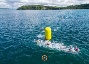 Ronaldo Zambrano e Júlia Pereira vencem os 10k do brasileiro de águas abertas em INEMA