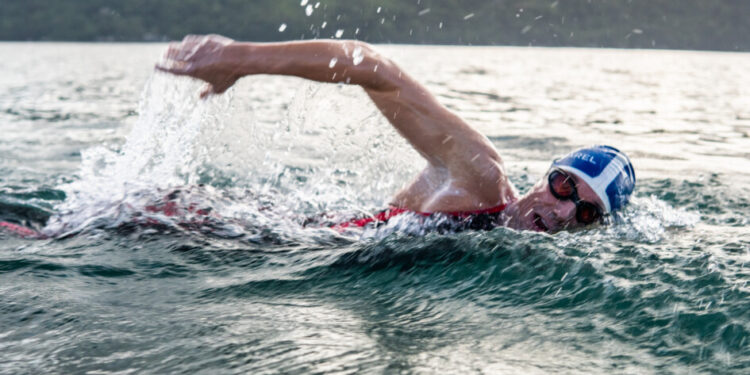 Marcos Campos inaugura nova distância na LDU Ubatuba