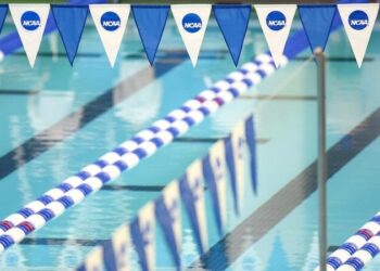 A piada (de mau gosto) no pagamento profissional dos nadadores universitários do NCAA