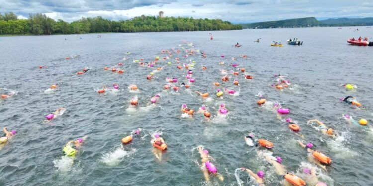 Joaco Moreno e Mayte Puca vencem os 10km do OCEANMAN Argentina