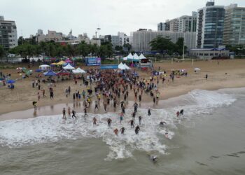 Maria de Almeida e Luiz Felipe Lebeis vencem os 7km da Travessia da Vitória 2025