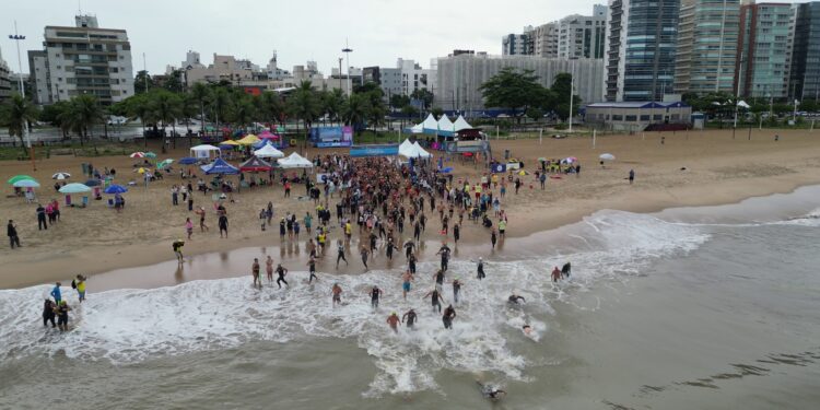 Maria de Almeida e Luiz Felipe Lebeis vencem os 7km da Travessia da Vitória 2025