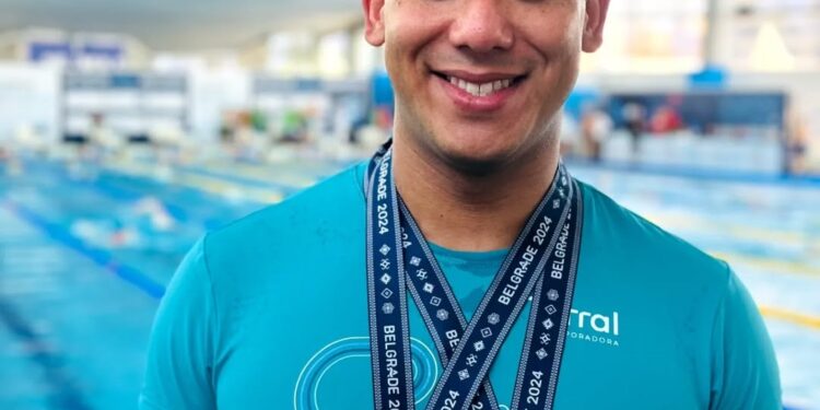 Nadador brasileiro vence ultramaratona aquática na Croácia