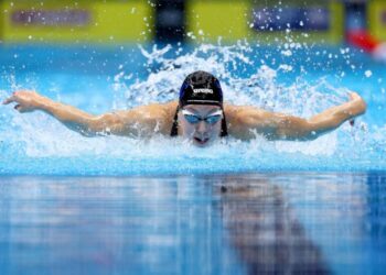 Progressão histórica de recorde mundial 100m borboleta feminino