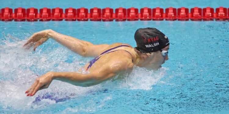 Gretchen Walsh vence 100m borboleta a 16 centésimos do seu recorde mundial