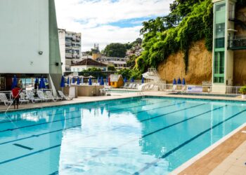 “Eu Amo Natação” marca estreia da ACNM com revezamento e palestras