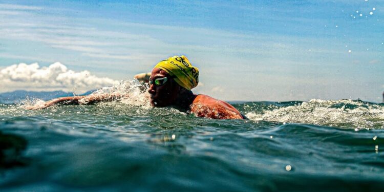 Cibelle Jungblut e Bernardo Gavioli vencem 10k no Brasileiro de Águas Abertas