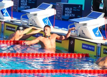 David Popovici bate recorde europeu 100m livre 46.71 segundo melhor tempo da história
