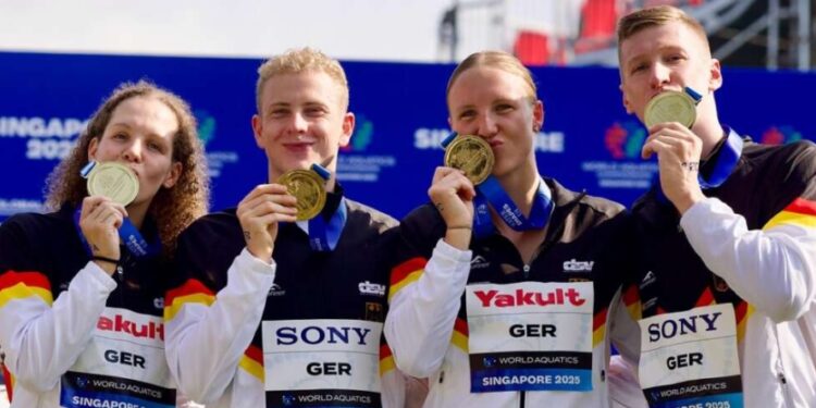 Mundial de Singapura: Itália ganha águas abertas nos pontos, Alemanha ganha nas medalhas