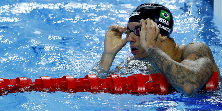 Guilherme Caribé vai a semifinal dos 100m livre