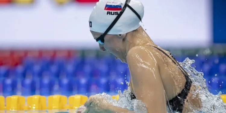 143 atletas da Rússia autorizados pela World Aquatics para competir internacionalmente