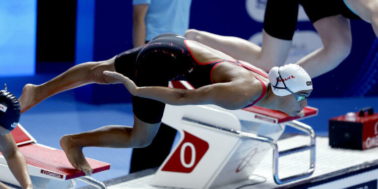 Guilherme Caribé avança para a semifinal dos 50m livre