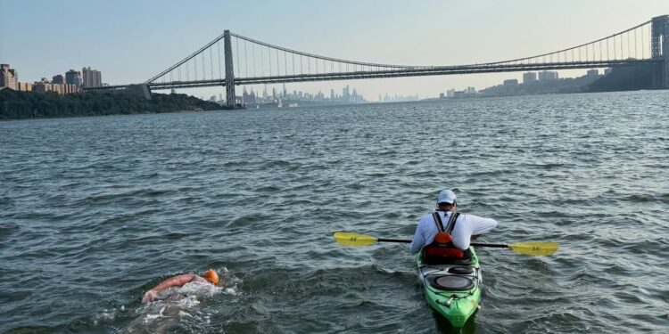 Thais Sant’Ana e Beatriz Nantes completam a Volta a Ilha de Manhattan