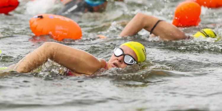 Acuruí recebe quase 300 atletas e consagra campeões do Campeonato Brasileiro Master de Águas Abertas
