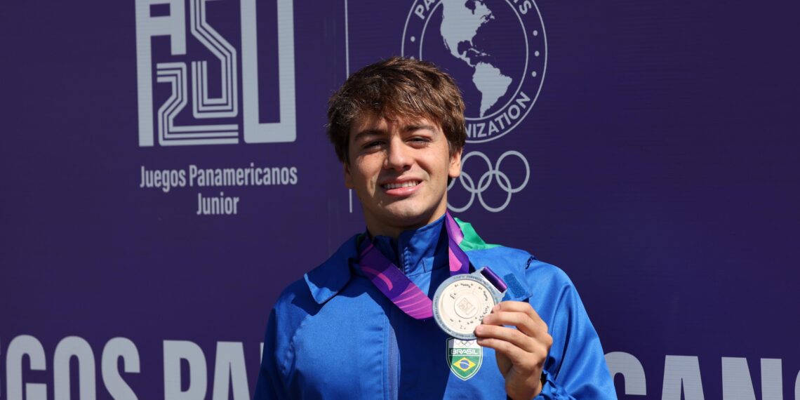 Matheus Melecchi confirma participação na Travessia do Canal de Ilhabela