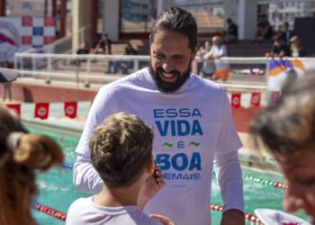 Instituto Teo Laborne promove projeto Alfabetização Aquática em Minas Gerais