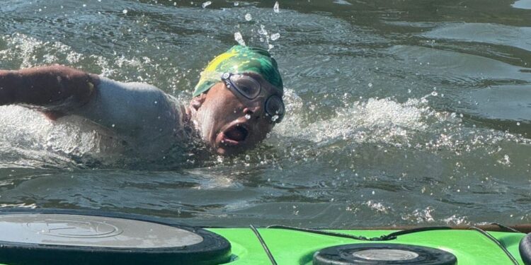 Ana Paola Gomide conclui a Volta a Ilha de Manhattan