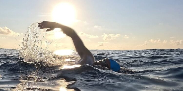 Brasileiro completa travessia de 42 km em Portugal