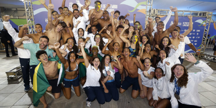 Brasil é campeão geral na natação e no nado artístico ao fim da primeira semana de Sul-Americano Juvenil