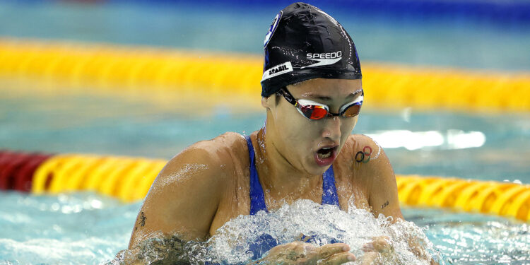 Maria Fernanda Costa bate recorde de campeonato no Finkel