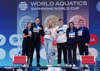 Gretchen Walsh e Hubert Kós na liderança da Copa do Mundo 2025