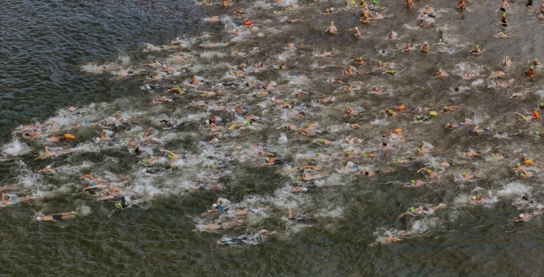 Vitória Farabulini e Gabriel Galluzzi vencem Challenge na abertura do Circuito Mares 2026
