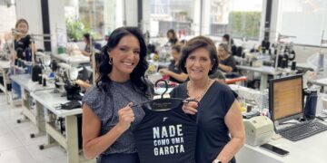 Mais que um maiô, um manifesto: “Nade Como Uma Garota” por Fabiola Molina