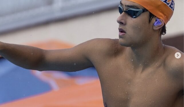 Victor Derani da New York University na NCAA Divisão III