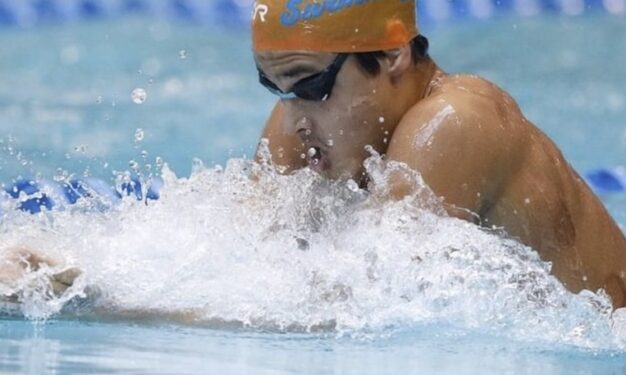 Victor Derani da New York University na NCAA Divisão III