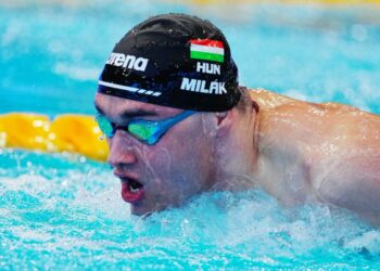 Kristof Milak está de volta e com o melhor tempo do mundo dos 100m borboleta